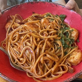 El Mono - Tallarin de Camarones - Peruvian Near Me - Berkeley, California