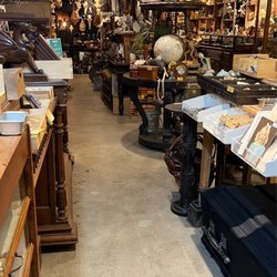 Ballyhoo Curiosity Shop