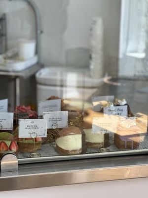 Lakon Paris Patisserie by null