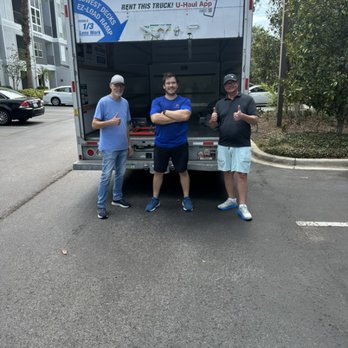 Smooth Sailing - Happy clients! Unloading truck from out of state. - Movers Near Me Smooth Sailing - Happy clients! Unloading truck from out of state. - Movers Near Me