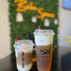 Banana Einspanner & Matcha Jasmine Foam Tea