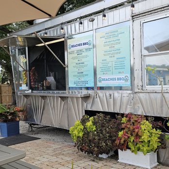Beaches BBQ - Food Trucks Near Me - Shalimar, Florida Beaches BBQ - Food Trucks Near Me - Shalimar, Florida