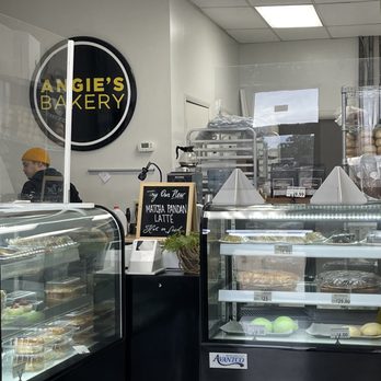 Angie's Bakery - Bakeries Near Me - Virginia Beach, Virginia