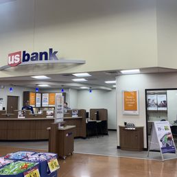 Smith S Marketplace 40 Photos 37 Reviews Drugstores 689 Redwood Rd Saratoga Springs Ut Phone Number Yelp