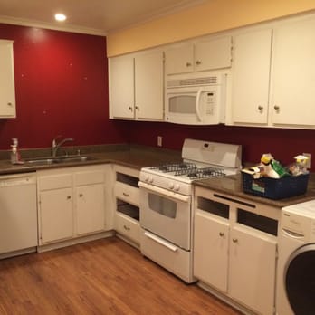Handy Home Improvement - Old kitchen with original 1970's cabinets - General Contractors Near Me - Huntington Beach, California