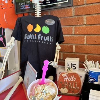 Tutti Frutti - Happy Halloween! - Ice Cream & Frozen Yogurt Near Me - Montrose, California Tutti Frutti - Happy Halloween! - Ice Cream & Frozen Yogurt Near Me - Montrose, California