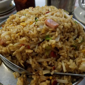 Golden Dragon - Deluxe Fried rice...good but Dundee Mi Sizzling is betta. - Chinese Near Me - Toledo, Ohio Golden Dragon - Deluxe Fried rice...good but Dundee Mi Sizzling is betta. - Chinese Near Me - Toledo, Ohio