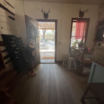Pontotoc Vineyard Weingarten  - Wineries Near Me - Fredericksburg, Texas