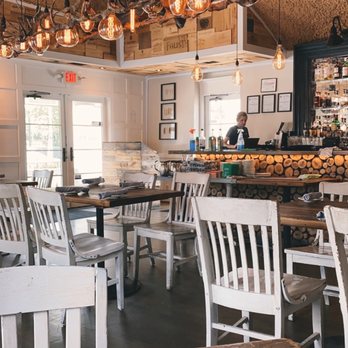 Field & Tides - Dining Area - Southern Near Me - Houston, Texas Field & Tides - Dining Area - Southern Near Me - Houston, Texas