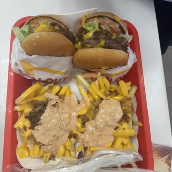 In-N-Out Burger - Burgers Near Me - Tustin, California In-N-Out Burger - Burgers Near Me - Tustin, California