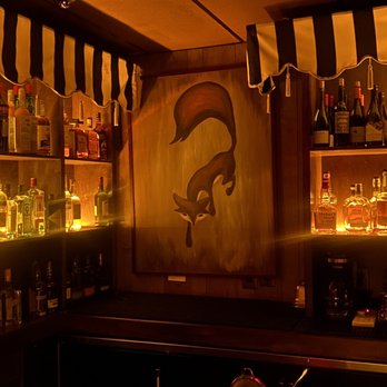 Fox’s Lounge - Fox' Lounge - Dive Bars Near Me - Miami, Florida
