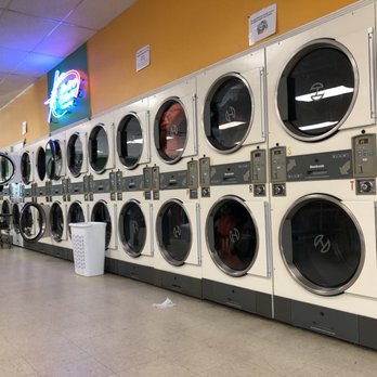 Ultra Clean - Plenty of dryers - Laundromat Near Me - Elkhart, Indiana Ultra Clean - Plenty of dryers - Laundromat Near Me - Elkhart, Indiana