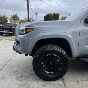 Salinas Tires - RC 2in lift w/ method MR305 And Falken A/T - Tires Near Me - Whittier, California