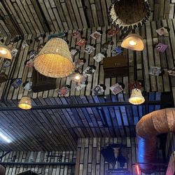 El Refu - Bar Decoration