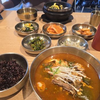 Jinsang Gukbap - Yookgaejang and dolsotbibim - Korean Near Me - Queens, New York