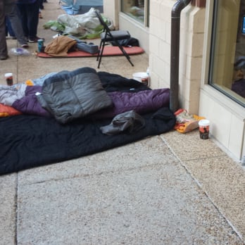 REI - 18 October 2014 @ 8am Attic sale ticket line - Outdoor Gear Near Me - Fairfax, Virginia REI - 18 October 2014 @ 8am Attic sale ticket line - Outdoor Gear Near Me - Fairfax, Virginia