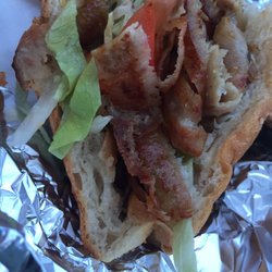 Döner 99 - Crisp bread, salad, and delicious meat!