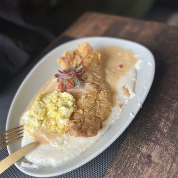 Brandon’s Bistro - Fried Catfish & Grits - Southern Near Me - Pembroke Pines, Florida