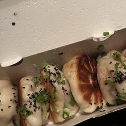 Mini Pan Seared Pork Soup Bao 6pcs