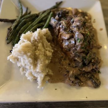 Vidalia Restaurant - Rollentino - Stuffed chicken with mashed potatoes and string beans in a mushroom cream sauce - Italian Near Me - Lawrence Township, New Jersey