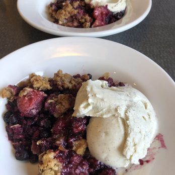 Acme Diner - Multi berry cobbler with Acme ice cream - Diners Near Me - Acme, Washington