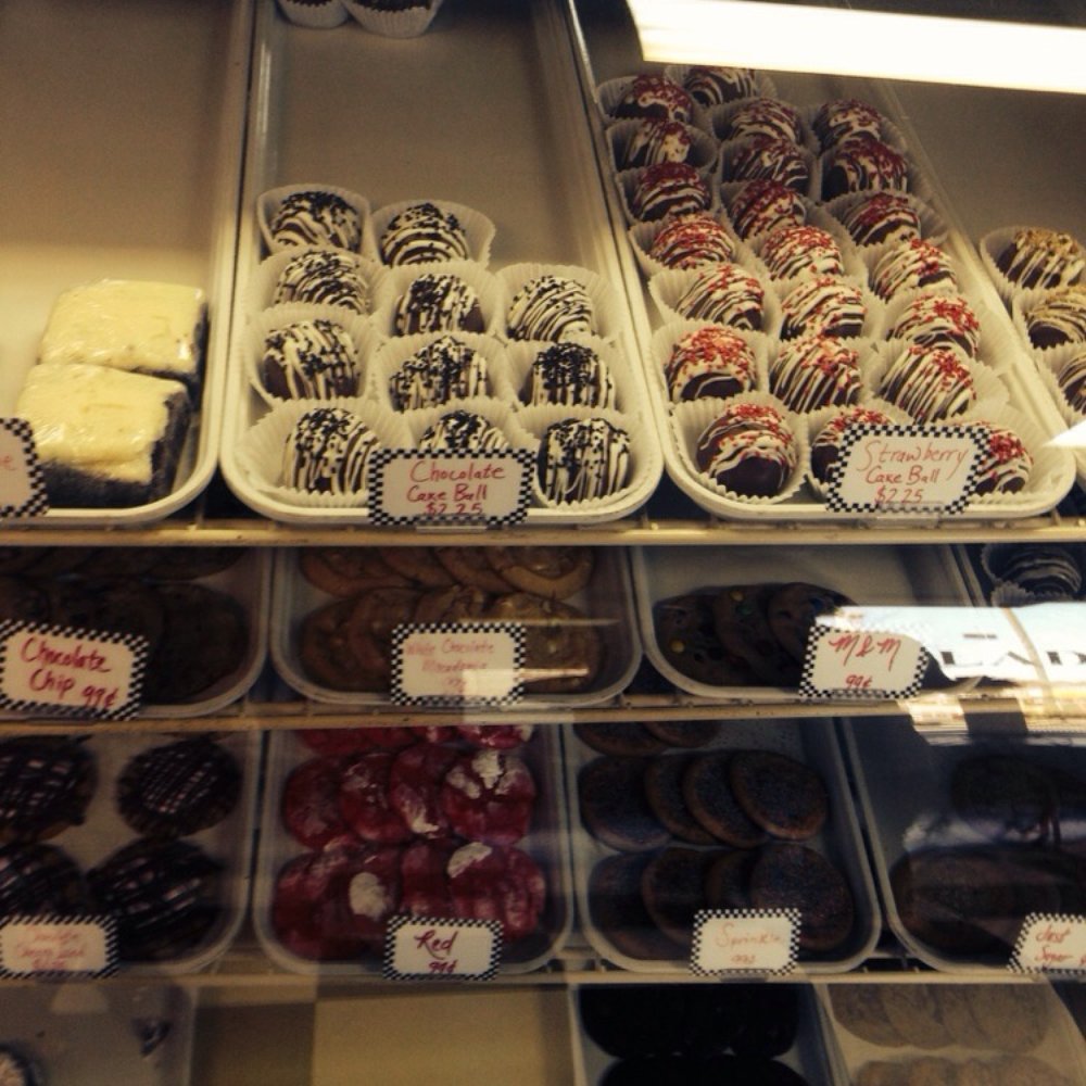 Kris & Sam’s - a variety of donuts - Bakeries Near Me - Little Rock, Arkansas Kris & Sam’s - a variety of donuts - Bakeries Near Me - Little Rock, Arkansas