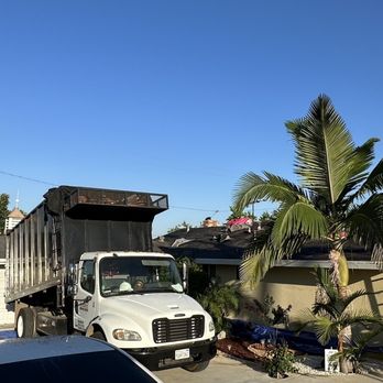 Shunde Roofing - Roofing Near Me - La Puente, California
