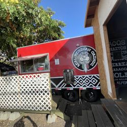 Real Mexican Grindz - Front view truck
