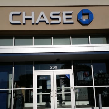 Chase Bank - Outside - Banks & Credit Unions Near Me - Santa Paula, California Chase Bank - Outside - Banks & Credit Unions Near Me - Santa Paula, California
