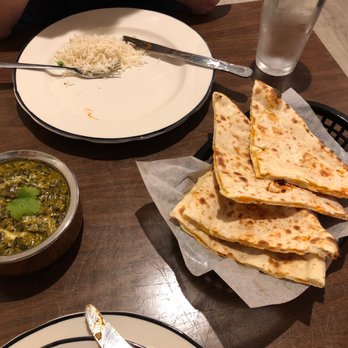Himalaya Kosheli - Palek Paneer and amazing dried fruit nan. - Indian Near Me - Austin, Texas