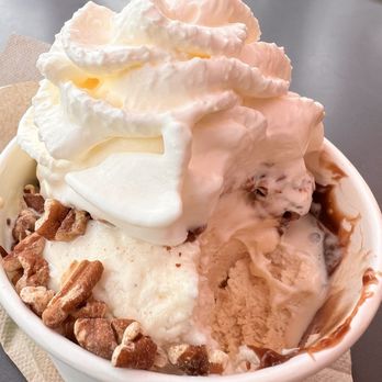 Churn - I got a single scoop with half vanilla and half peanut butter with hot fudge, whipped cream, toasted pecans and a cherry on top! - Ice Cream & Frozen Yogurt Near Me - Phoenix, Arizona