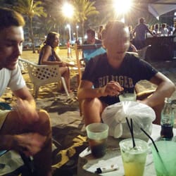 Oasis Beach Club - La noche