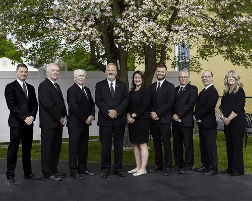DANIELS & HUTCHISON FUNERAL HOME - Updated June 2026 - 11 Photos - 212