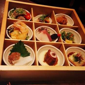 Kingyo Izakaya - 金魚幕ノ内定食 $35 NINE DIFFERENT DISHES IN A KINGYO ORIGINAL BENTO BOX - Japanese Near Me - Toronto, Ontario