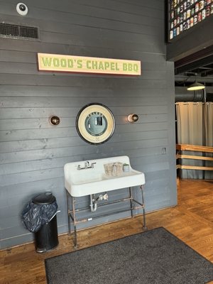 Wood’s Chapel BBQ by null