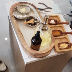 Lally Nail & Headspa - All the prettiest accessories