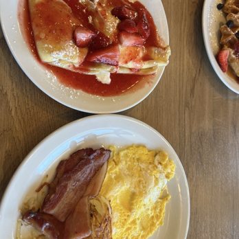 Denny's - Strawberry Crepes - Breakfast & Brunch Near Me - Goodyear, Arizona