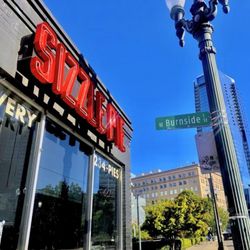 Sizzle Pie - The restaurant.