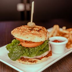 Atomic Lounge and Bar