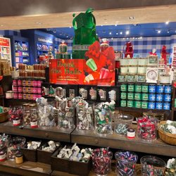 Bath & Body Works - It's Christmas in BBW!!!