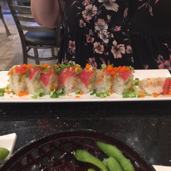 Darumaya - Hawaiian Roll - Sushi Bars Near Me - Banning, California