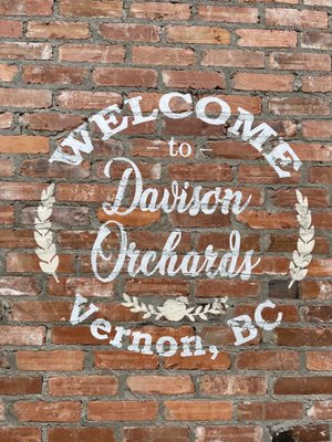 Davison Orchards by null