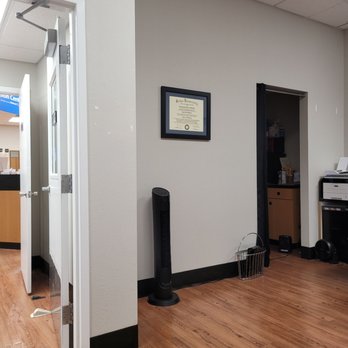 Gulf Coast Optometry - Lobby Area - Optometrists Near Me - Fredericksburg, Virginia Gulf Coast Optometry - Lobby Area - Optometrists Near Me - Fredericksburg, Virginia