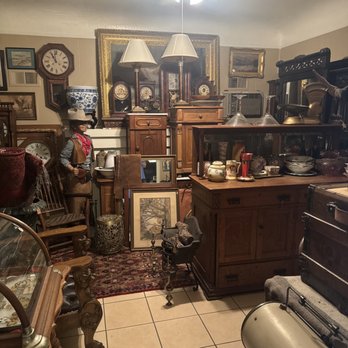 Avenue Antiques - Things of the past. - Antiques Near Me - Modesto, California Avenue Antiques - Things of the past. - Antiques Near Me - Modesto, California