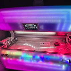 LA Tan - Level 6 tanning , A.C, Misting, Music. The best and most favorite
