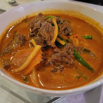Thai House Express Restaurant - Red Curry w/ Beef - Thai Near Me - San Francisco, California Thai House Express Restaurant - Red Curry w/ Beef - Thai Near Me - San Francisco, California