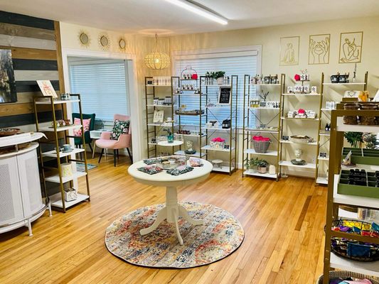 Lost River Naturals by null