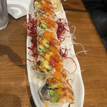 Sakana Sushi and Roll - Sushi Bars Near Me - Kensington, California