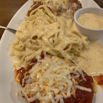 Olive Garden Italian Restaurant - tour of Italy is good less the chicken Parmesan which is actually terrible. The Al-sauce noodles & the lasagna were particularly good! - Italian Near Me - Clovis, California