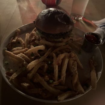Waterdog Kitchen + Bar - American Near Me - Warren, Rhode Island